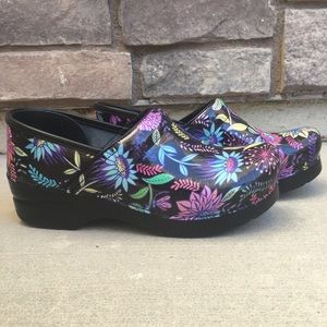 dansko wildflower clogs